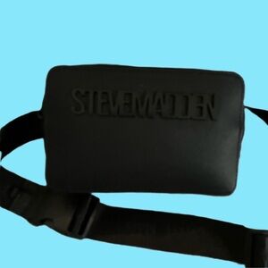 NWT STEVE MADDEN BLACK VEGAN LEATHER CROSSBODY/BELT BAG